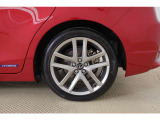 215/45R17