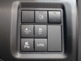 スマートアシストの安全装備がついております!衝突軽減ブレーキやペダル踏み間違い抑制機能などが備わっておりますので安心ですね☆詳しくはスタッフにお尋ねください(^^♪