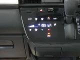 オートエアコンで快適温度を自動で保ってくれます!タッチパネルでネイルつけてても操作しやすいです