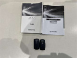 【キーレス】少し離れた場所からでもボタン一つでドアの開錠・施錠ができるのでとっても便利!