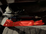 タイヤジャッキ装備しています。