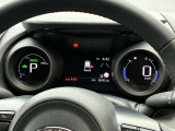 ステアリングスイッチになります。ハンドルからでもナビの操作が可能です。