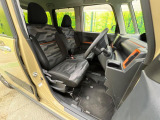 運転席シート廻りは使用感も少なく、良好な状態となっています。丁寧に使われていたことがよくわかりますね。
