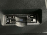 高速道路で便利な【ETC2.0】を装備しています。光ビーコン搭載で渋滞情報などナビゲーションと連動することで機能も充実いたします。他、観光施設に立ち寄るための高速料金割引サービス等もございます。