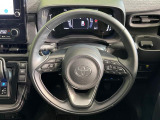 【純正革巻きステアリング】上質な革を使用することで、手にしっかり馴染みとても運転しやすいハンドルです♪