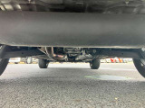 下廻りもとてもキレイな状態です、長くお乗り頂けるよう弊社はサビ腐食のない車両を厳選して仕入れしています!