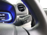周りが暗くなるとライトを点灯させる【オートライト】つきです♪高速道路の走行時にはトンネルで自動点灯しますので、とっても便利ですよ♪