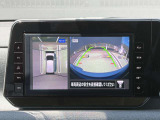 全周囲モニター付いています。駐車時の不安を和らげます。