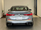 サービスにはドイツ本国と同様に教育と訓練を受け、BMWを知り尽くした「マイスター」が数多く在籍しております。360度による納車前点検整備で、お客様に安心と安全をお届けいたします。
