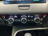 Wエアコン付きです!運転席・助手席それぞれ快適な車内でお過ごしいただけます。寒い時期には嬉しいシートヒーター付きです!