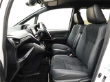 低燃費で環境にもやさしいハイブリッド車です。トヨタ専用診断機器でハイブリッドシステムを綿密に点検してあります!
