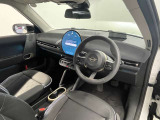 丸を基調としたMINI独特のデザインがとても魅力的です!!MINI NEXT成田(10:00から19:00月曜日定休・祝除)