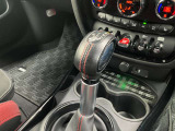 車両の詳細、ご質問につきましては、弊社営業スタッフまでお気軽にご連絡下さいませ。遠方のお客様には実車の詳細画像送信も承ります。