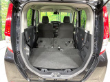 普段のお買い物や通勤、送迎等に十分な荷室スペースを確保しております。セカンドシートを倒すと、大きな荷物の積載も可能です♪