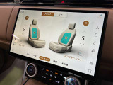 【全席シートマッサージ】フロント、リアシートに5段階調整可能なシートマッサージが装備されております。ドライブ中でも疲れを癒してくれます。