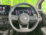 【純正革巻きステアリング】上質な革を使用することで、手にしっかり馴染みとても運転しやすいハンドルです♪