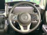 【ステアリングスイッチ】運転中、前方から目線をそらすことなく、オーディオ等の操作が可能な便利機能!安心&快適なドライブを演出してくれます♪