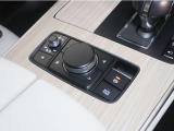 【電動サイドパーキング】便利な電動式パーキングブレーキ(オートホールド機能)付♪渋滞や信号待ちで長く停車する時も、ペダルから足を離しておくことが出来ますので、足が疲れにくいです!