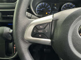 ステアリングスイッチ装備!運転しながら手元でオーディオの操作などができます。