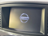 【メーカー純正ナビ】インテリアに溶け込むスタイリッシュな「専用設計」メーカーナビを装備♪視認性や操作性など基本性能にも優れ、より上質なカーライフをお楽しみいただけます。