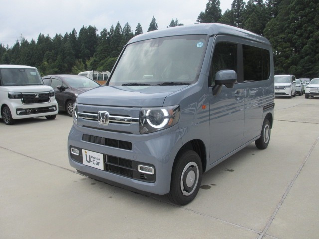 N-VAN ファン 4WD