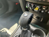 車両の詳細、ご質問につきましては、弊社営業スタッフまでお気軽にご連絡下さいませ。遠方のお客様には実車の詳細画像送信も承ります。