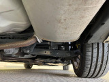 お車を安心してお乗りいただく為には、足回りの定期点検が欠かせません。サービスサポート(有償保証)では無料点検もご提供しており、安心のカーライフをお過ごしいただけるサポート体制が整っています。