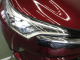 通常のハロゲンランプより2倍以上明るくロングライフ、BiBeamLEDヘッドランプが付いています。
