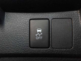 アイドリングストップ機能がついているので、停車時にエンジンを止めて燃料消費を抑えます。環境にもお財布に優しいですね♪