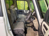 運転席シート廻りは使用感も少なく、良好な状態となっています。丁寧に使われていたことがよくわかりますね。