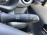 インテリジェントオートライトシステム。ハイビームアシストは前方用察知カメラで、対向車のライト、道路周辺の明るさを察知。手動で切り替えるわずらしさを軽減します。