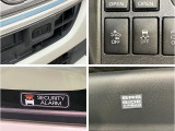 品質へのこだわり!フロアマットやシートなど車内をキレイに清掃し、ニオイや汚れなどを徹底的にクリーニングしてもらっております。室内はピカピカです☆