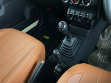 ジムニーシエラ 1.5 JC 4WD 5MT修復歴無し