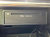 【CD/DVDデッキ】オプションのCD/DVDデッキを搭載。ディスプレイオーディオでエンタメをお楽しみいただけます。