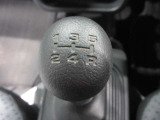 マニュアル5速ミッション車です
