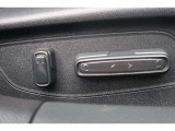 高級車の代名詞!電動シートが装備されています!