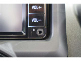 スマートフォンやiPodに入れた音楽を楽しめるAUXを装備しています。AUXは直接カーオーディオに接続できるため、Bluetoothなどよりも高音質な音楽が楽しめます。