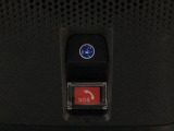 Honda CONNECTが安心快適なカーライフを実現します。万一の時も緊急通報ボタンやトラブルサポートボタンで24時間365日お客様をサポート。大事なお車の盗難やいたずらなどにも対処します。