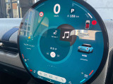 車両の詳細、ご質問につきましては、弊社営業スタッフまでお気軽にご連絡下さいませ。遠方のお客様には実車の詳細画像送信も承ります。