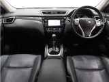 ◆インテリアパネル◆視界広々で非常に運転しやすくロングドライブでも疲れを感じさせないすっきりとまとまったインパネ周りです。