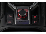 フロント・サイドビューカメラ X-MODE AVH EPBのスイッチを配置
