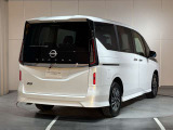 セレナ 2.0 ハイウェイスターV 4WD 