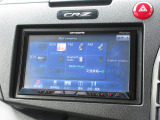 ナビゲーションはパイオニアHDDナビ(AVIC-ZH99)を装着しております。AM、FM、CD、DVD再生、Bluetooth、フルセグTVがご使用いただけます。初めて訪れた場所でも安心ですね!