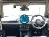 あらかじめ車両本体価格の一部を、据置価格として最終回のお支払い分に設定。月々のお支払いをお手ごろに設定いただけるバリューローンプログラムがご利用いただけます。支払回数は24・36・48・60回から選べます。