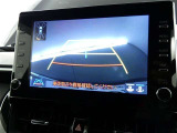 【バックモニター】・・・気になる後ろの見通しも、車庫入れに大活躍☆運転が困難な場所でも、しっかりサポート!心強い味方のモニターです♪