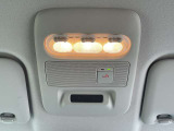 SOSコールスイッチです。NissanConnectにご加入していただくとご利用いただけます。