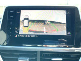 リアビューカメラを装備、狭い駐車場も安心です。