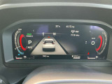 視認性の良いメーターパネルデザインです。いろいろな車両情報が確認できます。