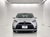 大きすぎず、小さすぎず、運転もしやすくシートアレンジも多彩で、どの世代の方にも気に入っていただけるお車です♪