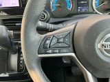 ステアリングスイッチです。ナビのオーディオコントロールが手元で行えます